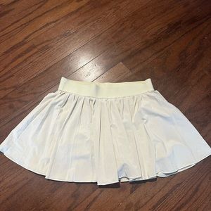 Pleated TNA tennis skirt